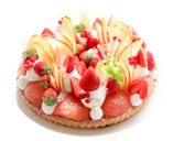 「農園いちご＆林檎レアチーズ」
農園から直送の苺と林檎