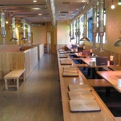 七輪炭火焼肉 味ん味ん 橋本店 席 個室 貸切一覧 ぐるなび