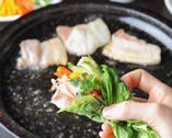 川田流サムギョプサル★
新鮮野菜が食べ放題で大人気！