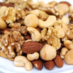 ENOTECA_ドリンクによく合うフードをご用意させていただいております。