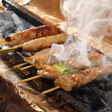 海鮮と炉端焼き 個室居酒屋 大宮ひまり_炭火で仕上げる一本の完成度にこだわる、本格焼き鳥の魅力