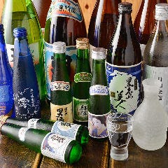 日本酒や焼酎もこだわりの品揃え 地鶏料理にもよく合います