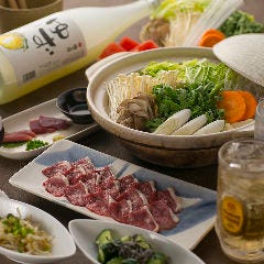 河内鴨の絶品メニューも豊富 飲み放題付コースで宴会！