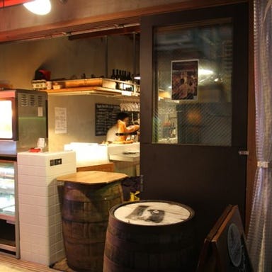 神田 ワインバル ブラッスリーザン  店内の画像