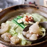 県外からのお越しの方とのご宴会に。もつ鍋や水炊きをご用意！