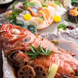 その日のオススメの鮮魚を豪快に…焼くか煮るかはお客様の好み次第！