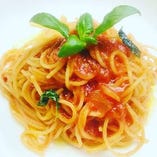 トマトとバジリコのスパゲッティ