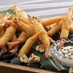 有頭エビのカダイフ揚げ トリュフ香るタルタルソース