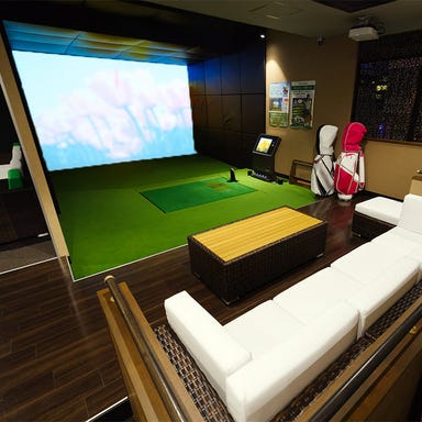 シミュレーションゴルフバー 千葉銀座カントリークラブ 店内の画像