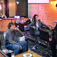 お酒を片手にゴルフを楽しむカジュアルな接待にもぴったりです