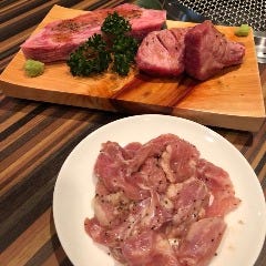 焼肉ホルモン とんり 本郷三丁目店 