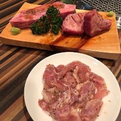 焼肉ホルモン とんり 本郷三丁目店