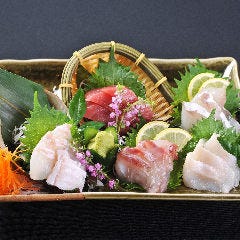 刺身盛り合わせ（５点盛り）
