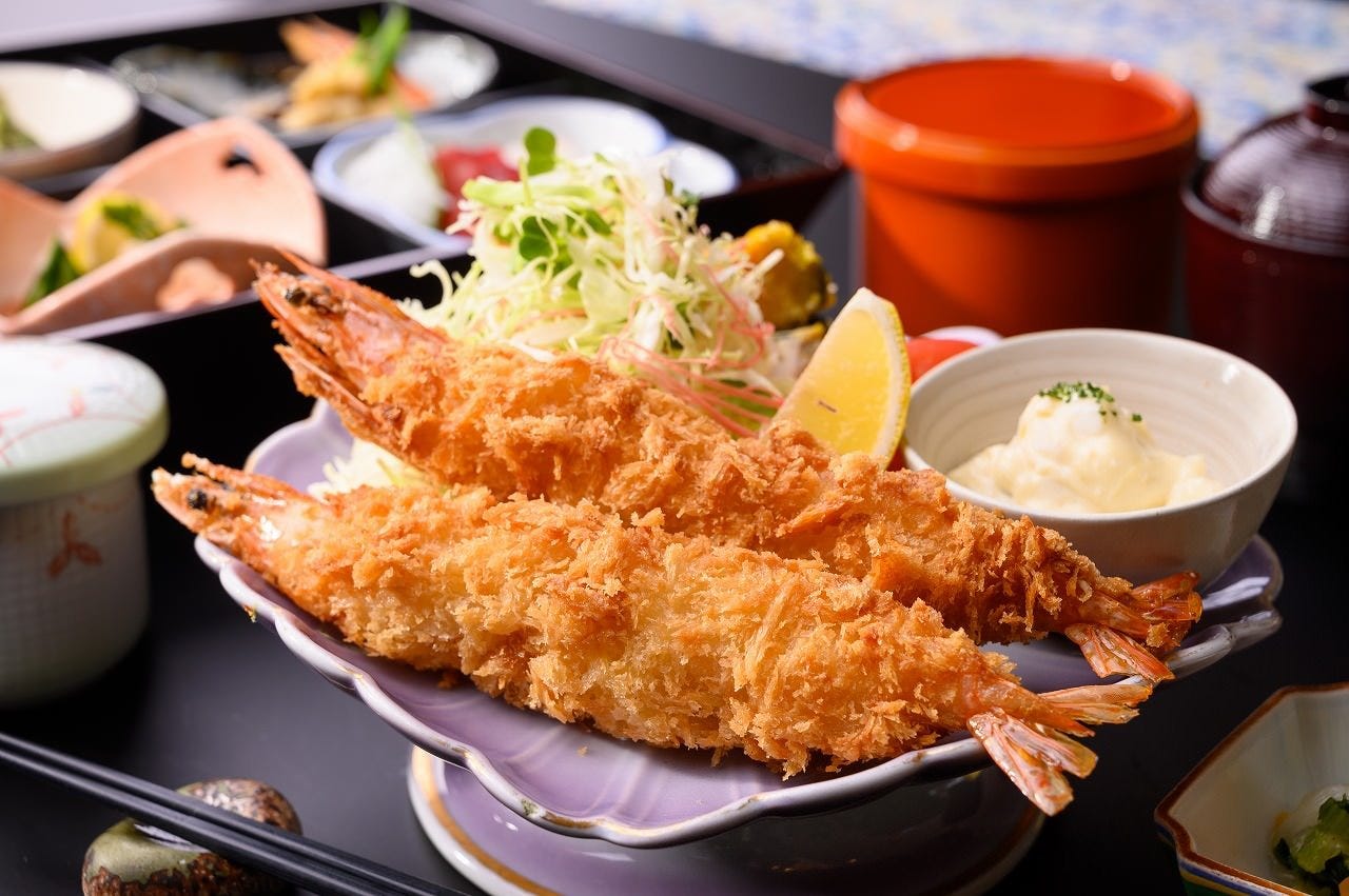 松花堂御膳と海老フライ ミニ伊勢うどん付 の詳細 伊勢みやび 伊勢 しゃぶしゃぶ ぐるなび