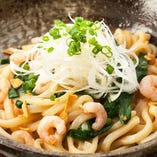 香り抜群！海老焼うどん