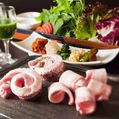 鉄板酒場とサムギョプサル かんかんでり