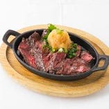 牛サガリの鉄板ステーキ 〜おろしポン酢で〜
