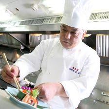 【①盤古料理】　精選した食材で一流の料理人がお届けする新横浜で最高の自信作。