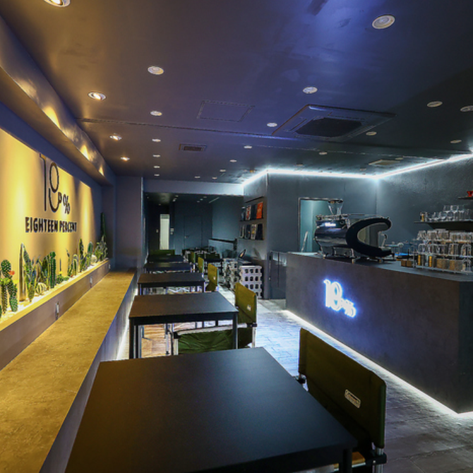 18％ Cafe＆Bar(エイティーンパーセントカフェアンドバー)（栄周辺 
