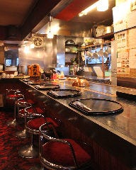 ステーキハウス亜伊由