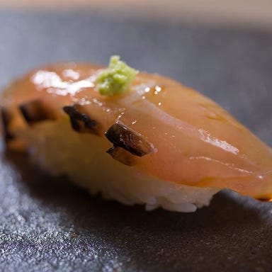 琉球鮨 築地青空三代目 那覇本店_沖縄の魚と言えば 「イラブチャー味噌締め」
