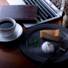 手作りスウィーツがお客様だけの時間を一層豊かに彩ります