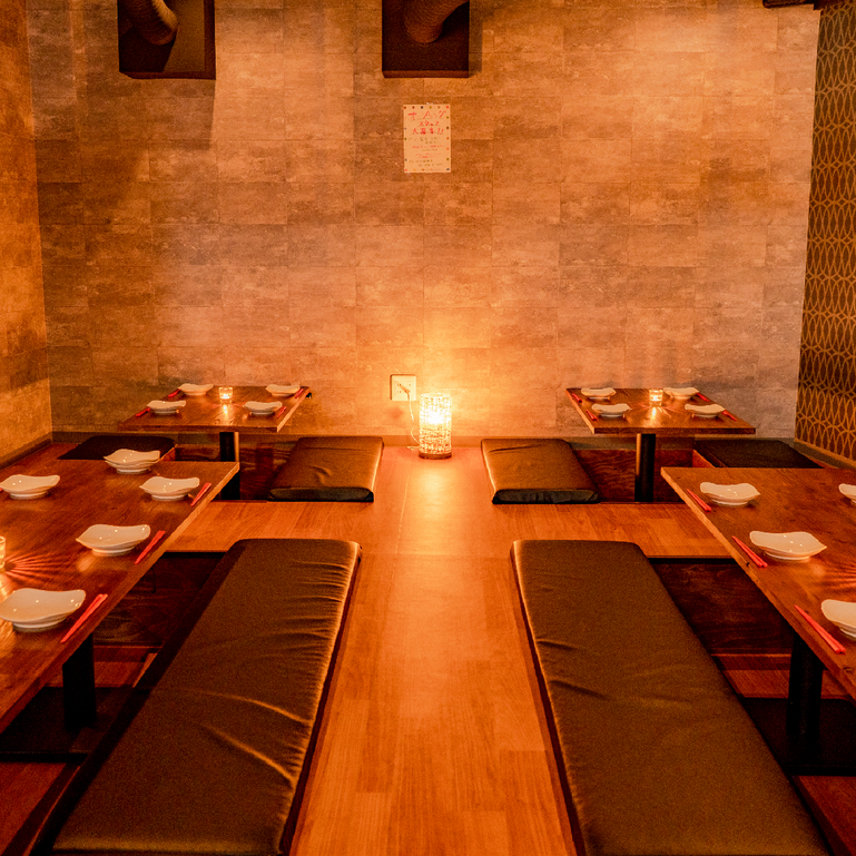 肉×地酒 個室居酒屋 ‐結‐ 成田駅前店_最大70名様まで 洗練されたプライベート空間!ゆったりとした掘りごたつ式の個室