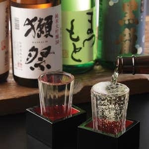 日本酒は京の地酒だけではなく
全国各地より厳選入荷