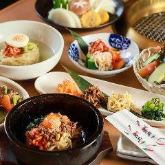 ビビンバにクッパなど、サイドメニューも豊富にご用意！