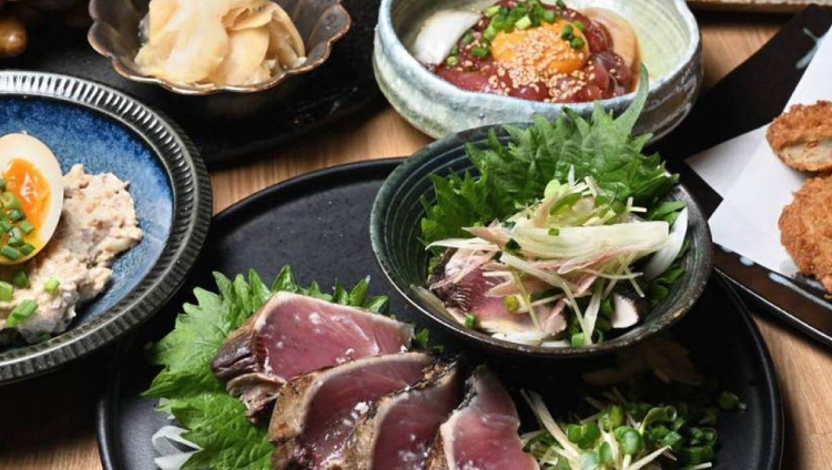 わら焼き熊鰹 大阪中津