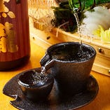 【日本酒で一杯】
季節に合わせた地酒や希少酒が楽しめます