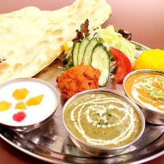 自慢のカレーに加えて、タンドリーチキンなどのインド料理が堪能できるプラン♪