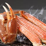旬の時季には、甘みと旨み、食べごたえ抜群の「ずわい蟹」を提供