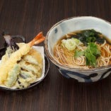 天ぷらそば（海老１本と野菜天５種）