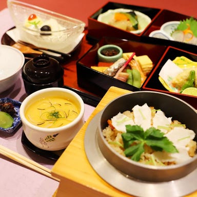 個室 接待 顔合わせ ホテルキャッスルプラザ 日本料理 赤石 コースの画像