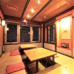 「富士山の間」 夜景の観える半個室もご用意