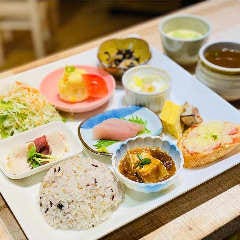 コノ花咲クヤ