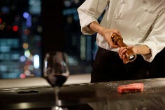 2025年12/17～12/23【仙台牛×伊勢海老×活アワビ】Xmas鉄板焼～ルーチェ～ スパークリング付