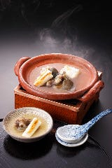 【夜景・和食ディナー】一舞庵 熊魚庵たん熊北店名物 丸鍋　すっぽん雑炊など　すっぽん会席