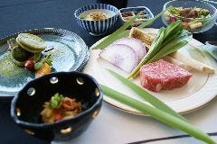Web限定【鉄板焼ランチ】期間限定特典デザートビュッフェ付　晩翠　 〜国産牛と選べるシーフードのコース〜