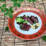 【個室確約！！】個室プラン 黒毛和牛と仙台名物牛タンが一緒に愉しめる　夏の彩り会席　嵯峨