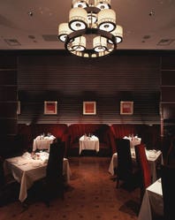 ロウリーズ ザ プライムリブ 大阪店 ハービスplaza Ent 西梅田 アメリカ料理 ぐるなび