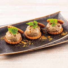 YEBISU BAR キュービックプラザ新横浜店_白レバーパテ　ミレーサンド