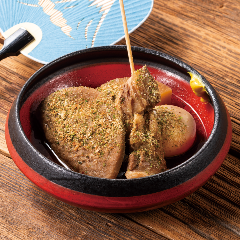 YEBISU BAR キュービックプラザ新横浜店_静岡黒おでん (黒はんぺん・大根・玉子・牛スジ)