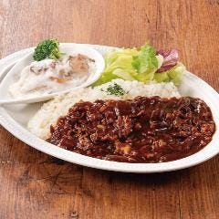 YEBISU BAR キュービックプラザ新横浜店_【平日限定 日替わりランチ】
ハッシュドビーフ＆チキンクリーム煮