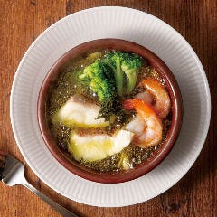 YEBISU BAR キュービックプラザ新横浜店_高知県産 黒潮真鯛と海老のアヒージョ