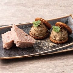 YEBISU BAR キュービックプラザ新横浜店_ポークパテ＆白レバーミレーサンド