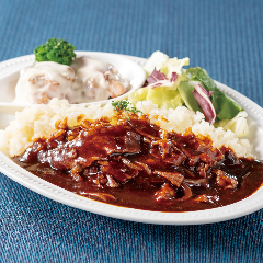 YEBISU BAR キュービックプラザ新横浜店_【平日限定 日替わりランチ】
ハッシュドビーフ＆チキンクリーム煮