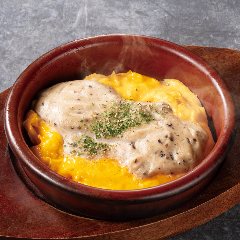 トリュフチーズソースのオムレツ YEBISU BAR キュービックプラザ新横浜店_トリュフチーズソースのオムレツ