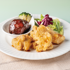 YEBISU BAR キュービックプラザ新横浜店_【平日限定 日替わりランチ】
ゆず胡椒とり天&煮込みミニハンバーグ